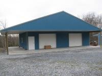 40' x 30' x 9' with a 10' gable cverhang and a 10' eave overhang